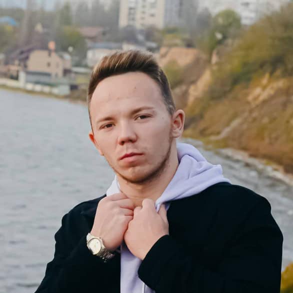 Александр Довженко