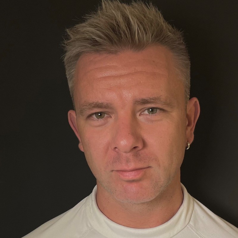 Артем Бутов