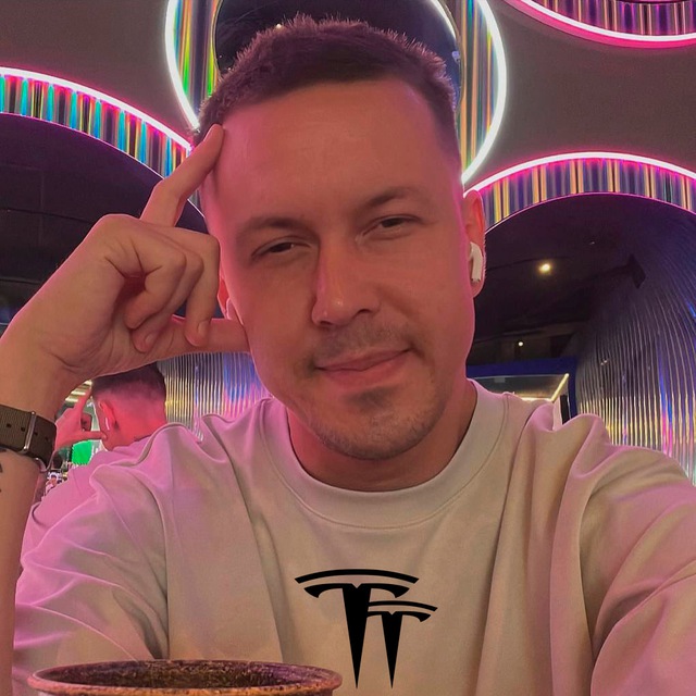 Артур Кулаков