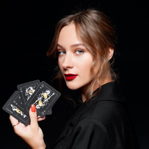 Инга Сапель