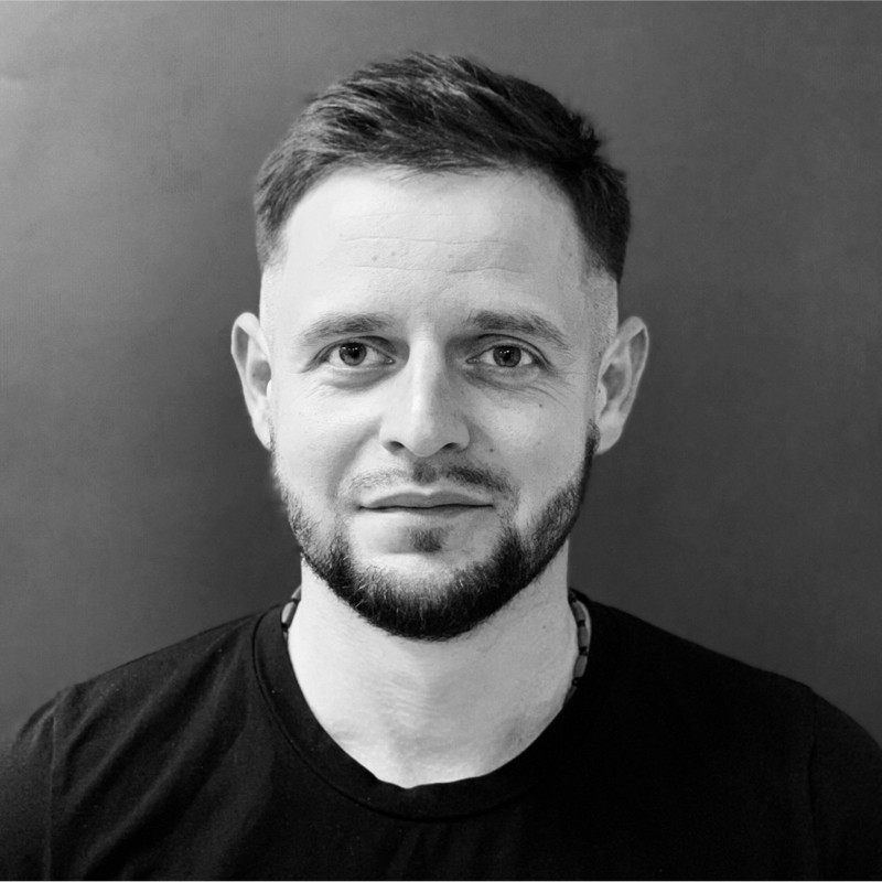 Максим Бошков