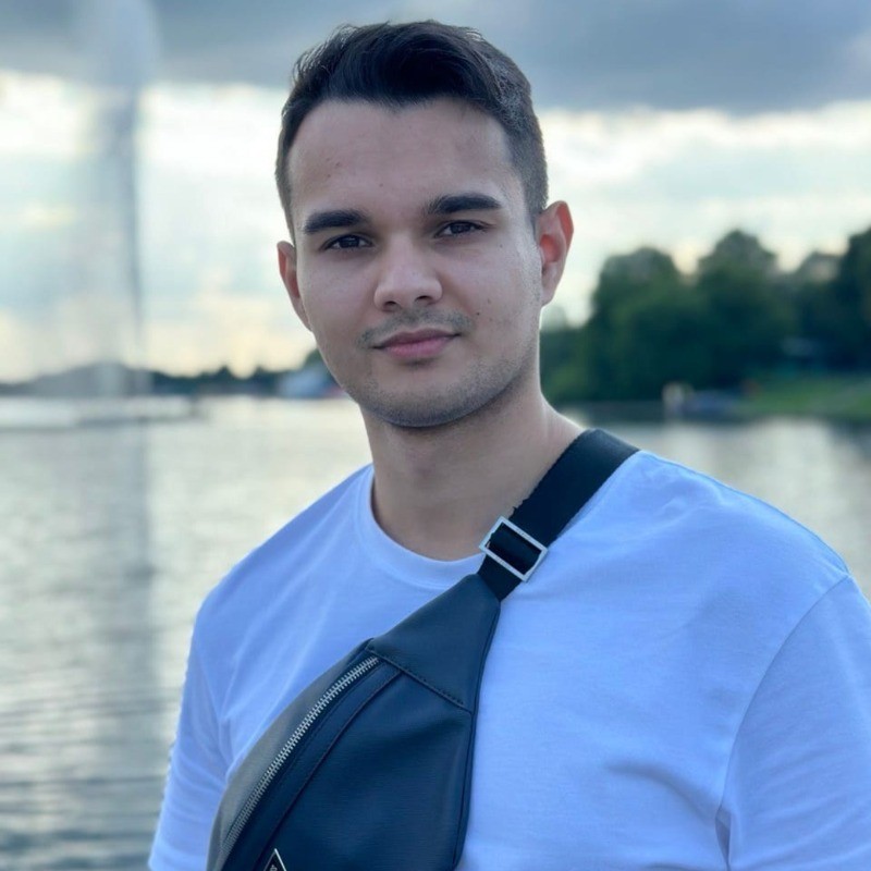 Нитеш Лепханов