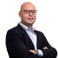 Стиан Хорнслеттен