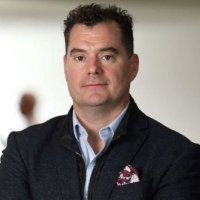 Томми Кернс