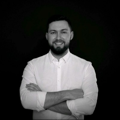 Юрий Муратов